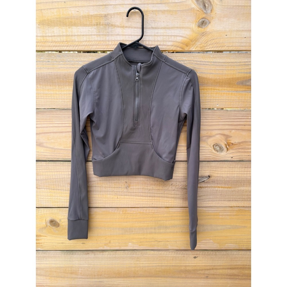 Gray Cropped Quarter Zip Athletic Jacket Ribbed Thumbhole Mock Neck Size M
